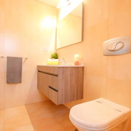 Calypso - Moradia Espaçosa Com Jacuzzi - Perto Da - Wi-fi Gratuito Albufeira